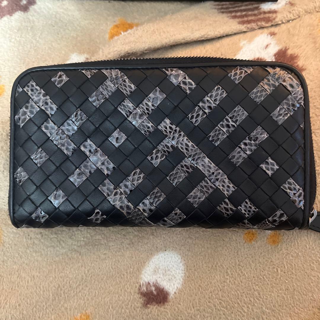 ボッテガヴェネタ　編み込み　長財布　パイソン　蛇