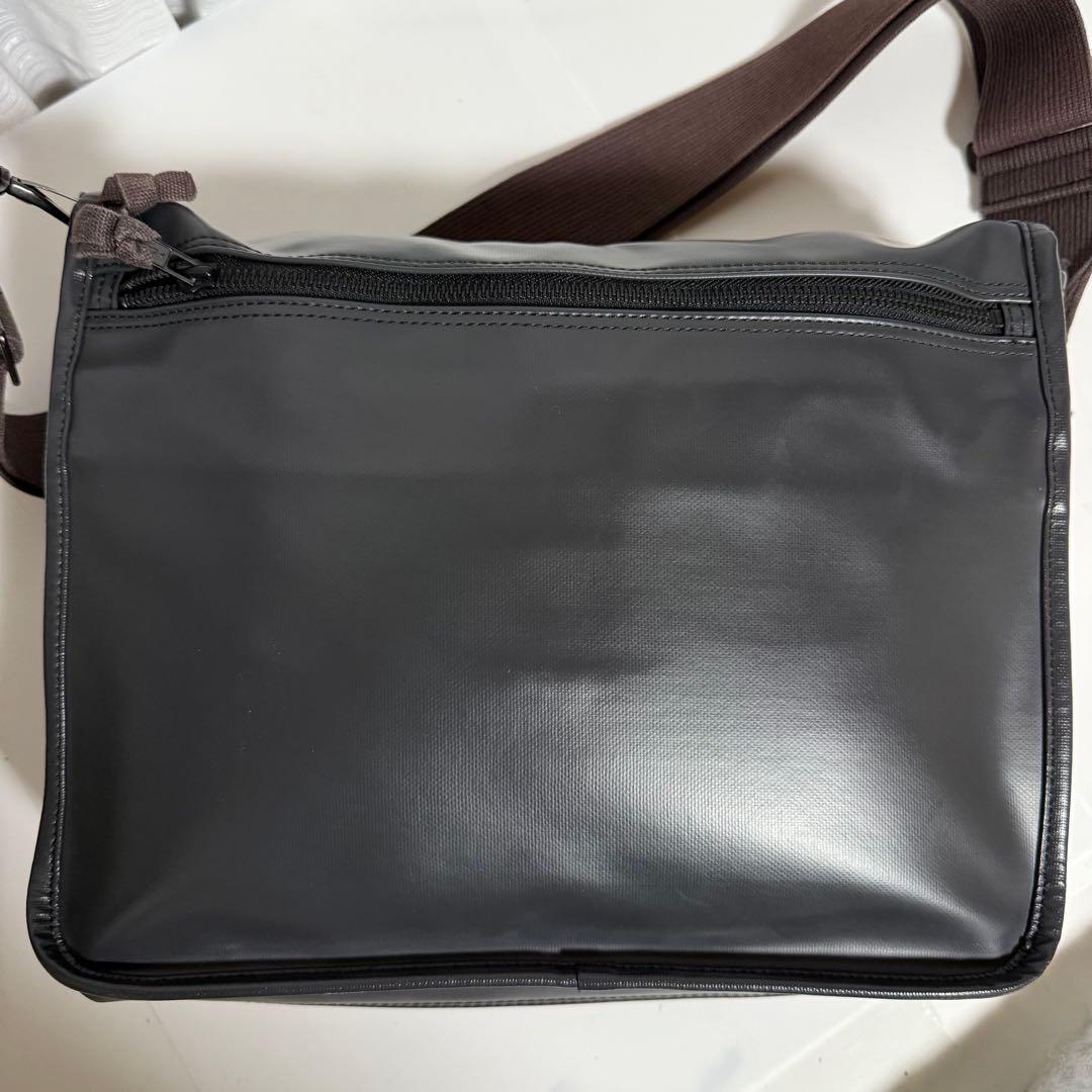 ⭐️未使用級⭐️ラゲッジレーベル　メッセンジャーバッグ　赤バッテン