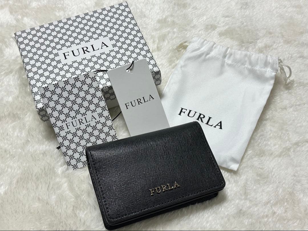 ✳︎新品✳︎ FURLA レザー マチ付き カードケース 名刺入れ 黒