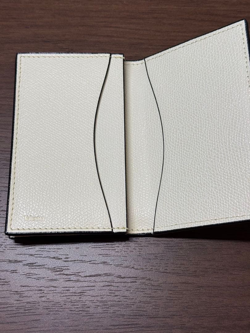 【最終値下げ】美品Valextra アイボリー 名刺入れ