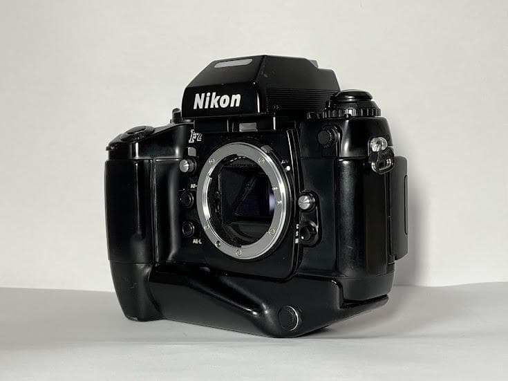 ★美品の訳アリ★ ニコンF4S / DP-20 / MB-21 / MF-23