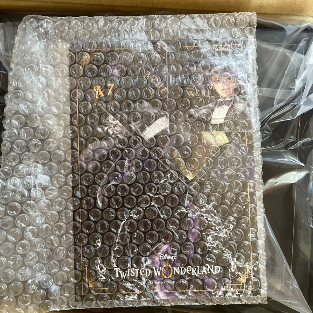 ツイステッドワンダーランド　アズール　フィギュア