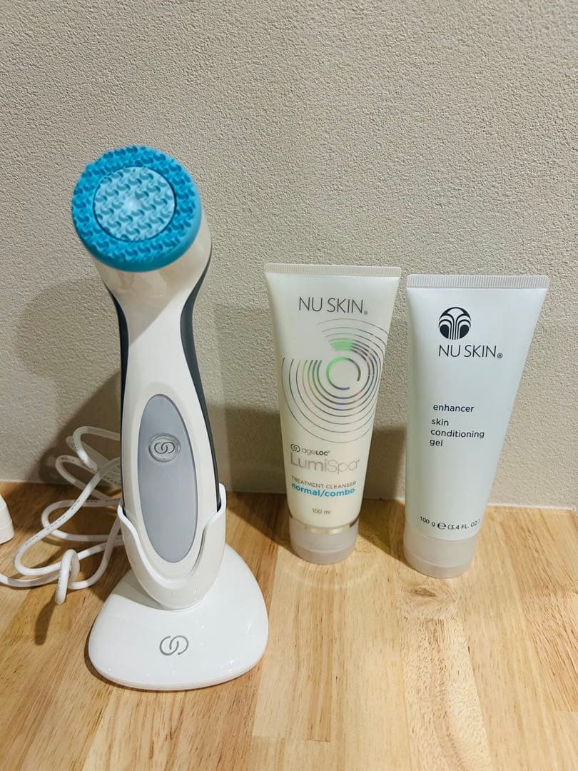 NU SKIN ルミスパ　美顔器・エンハンサー