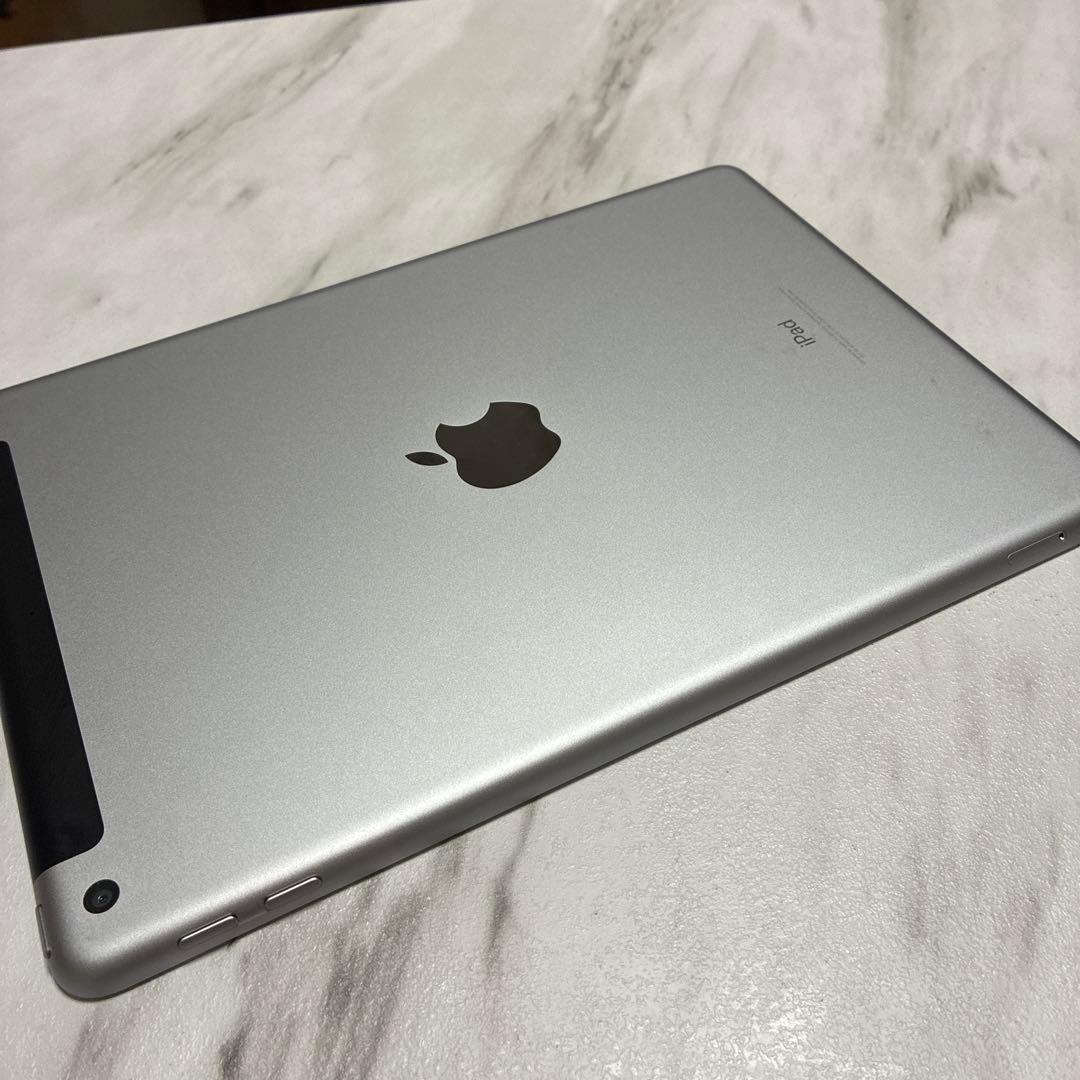 iPad 第6世代 32GB グレー