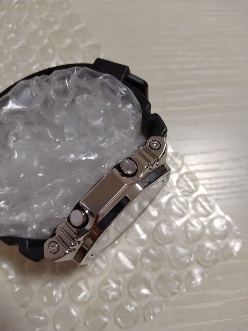 （40）【最終価格、美品】G-SHOCK　シルバー　GM-2100 カシオーク