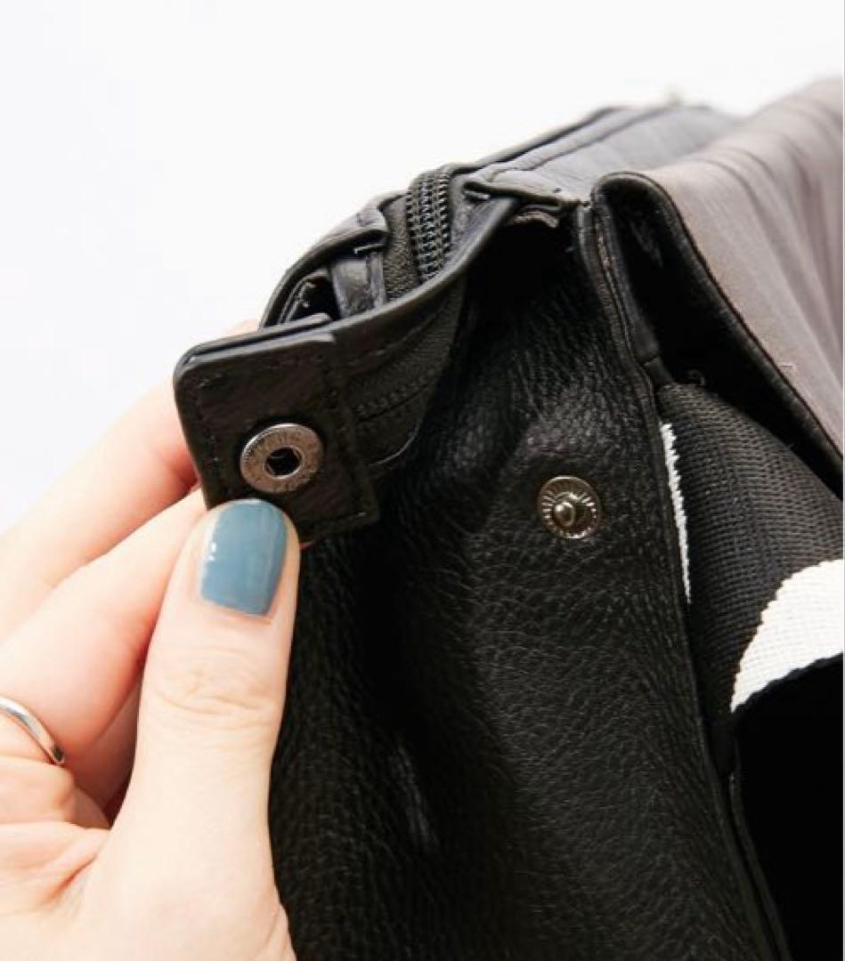 本革470g ワイドテープショルダーボディバッグ ear PAPILLONNER