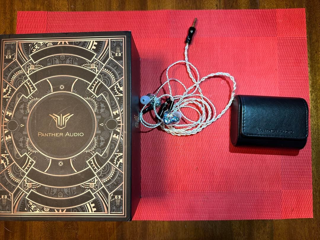 イヤホン LEGEND K8(Universal Fit)