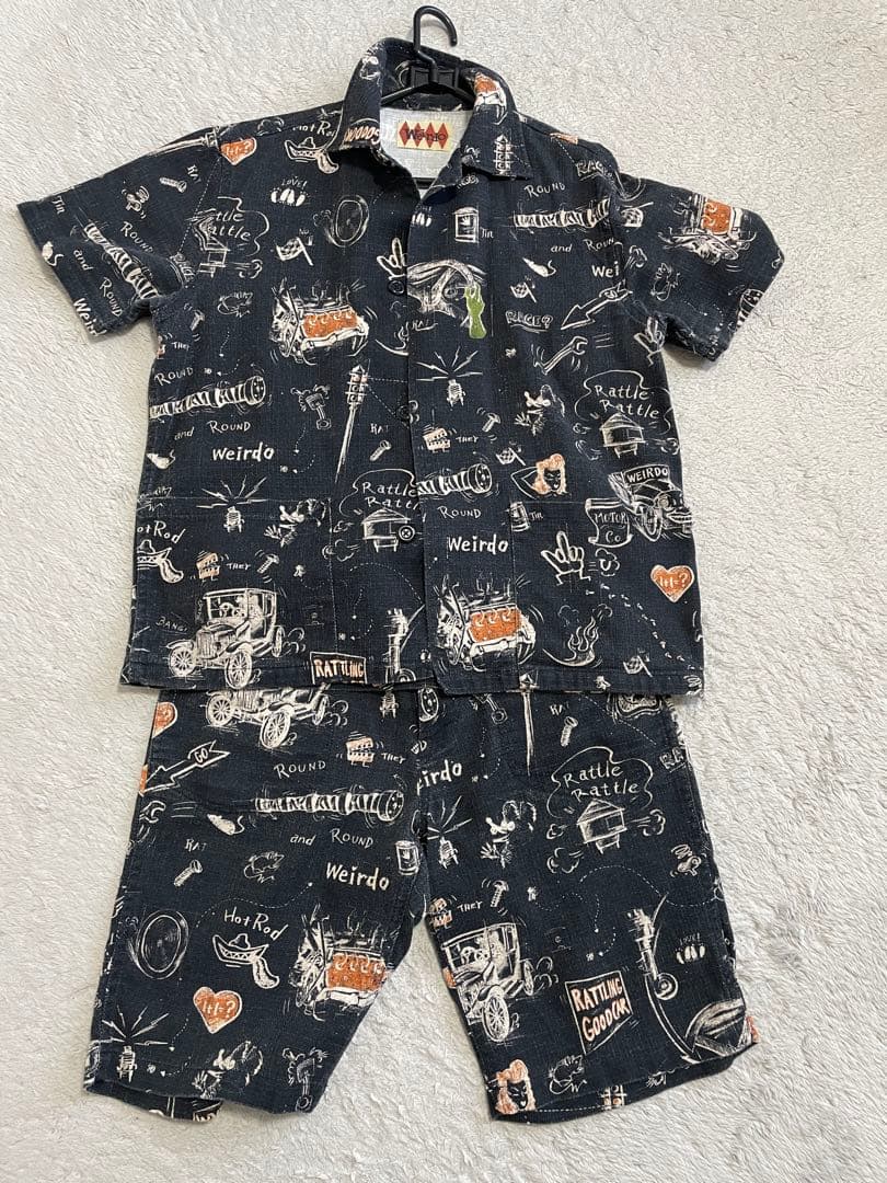 Weirdo ブラック グラフィックセットアップ