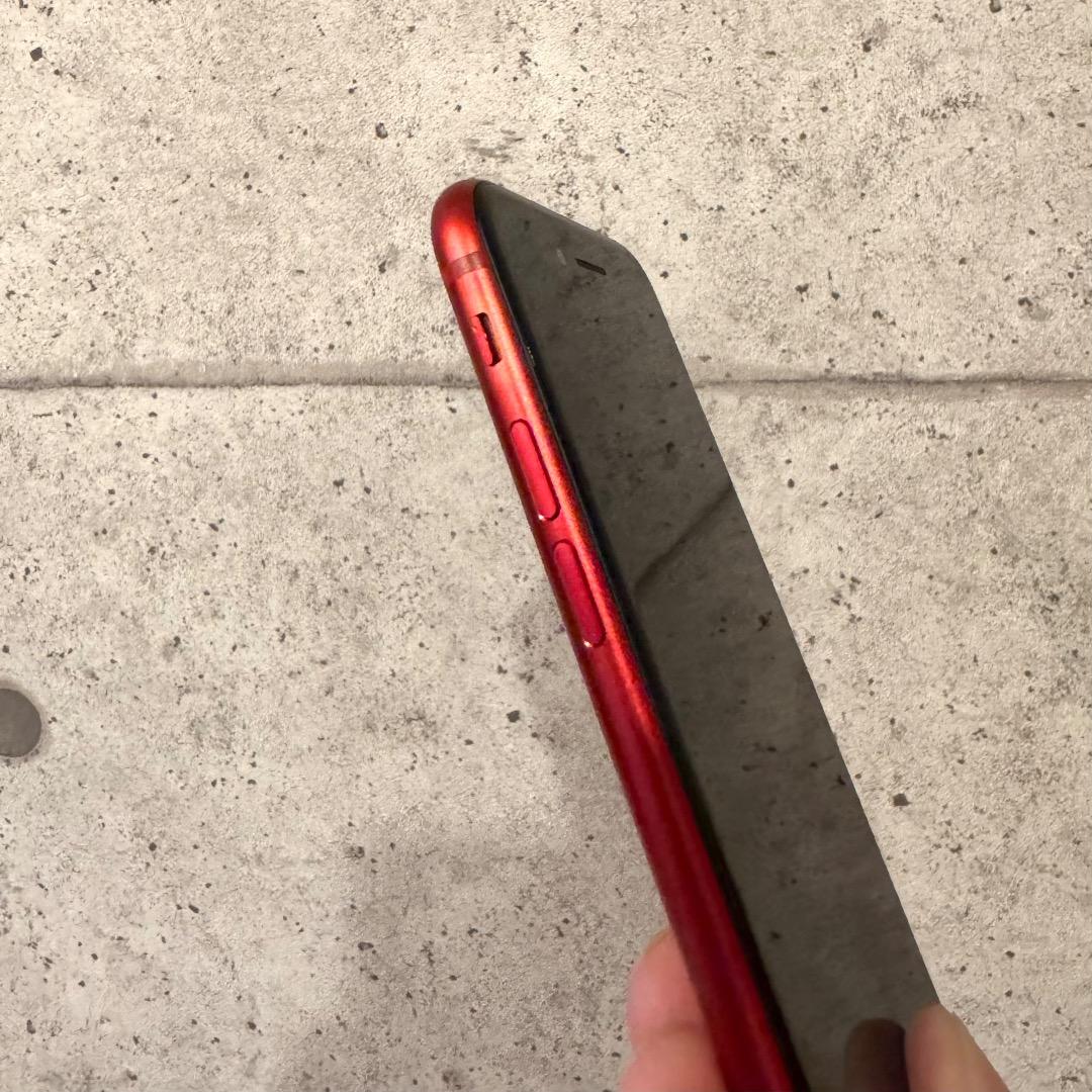 【美品／箱説明書つき】iPhoneSE（第2世代）128GB Redロックなし