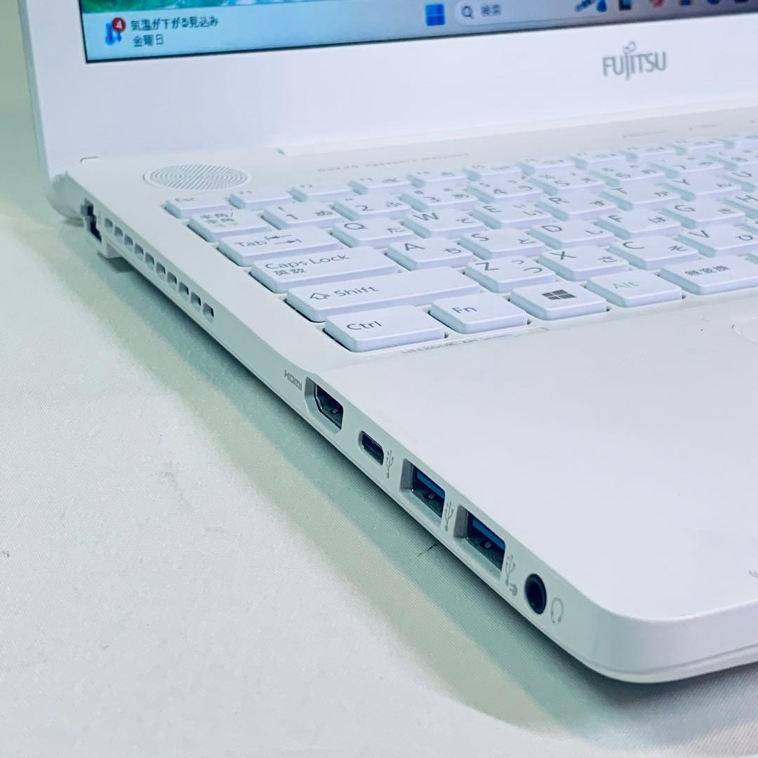 Core i7✨SSD1TB✨32GB✨カメラ✨オフィス✨富士通✨ノートパソコン