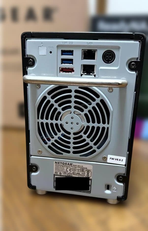 Netgear ReadyNAS 214 4ベイ NASキット