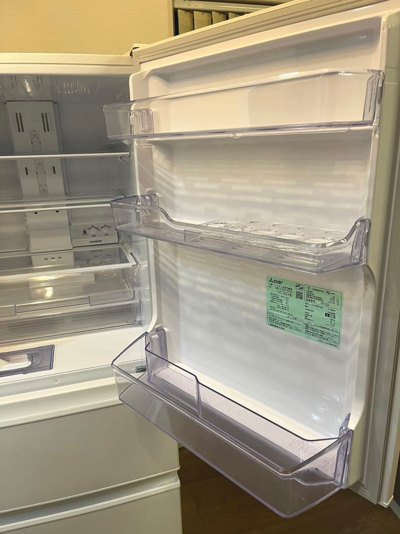 【美品】三菱ノンフロン冷凍冷蔵庫 330L 2023年製　冷蔵庫