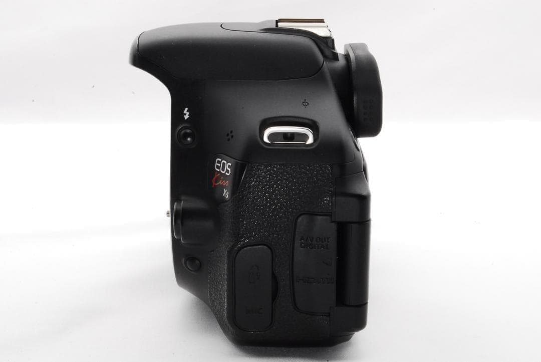 ダブルレンズ良品Canon kiss X5デジタル一眼レフ