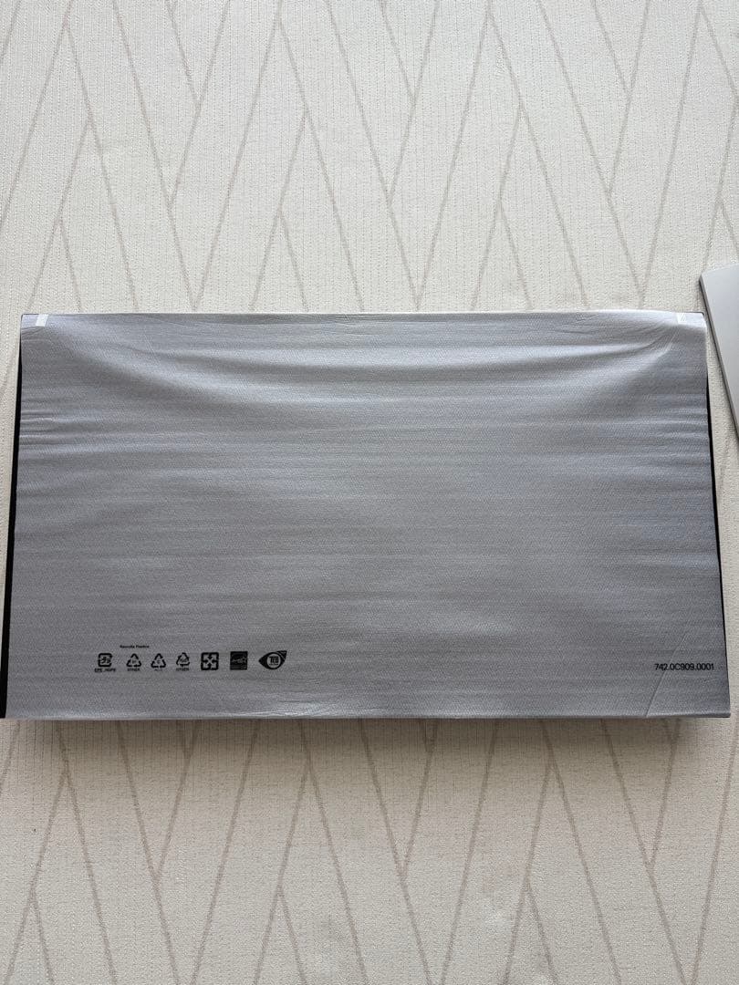 Dell U3223QE 32インチ 4K USB-Cハブモニター