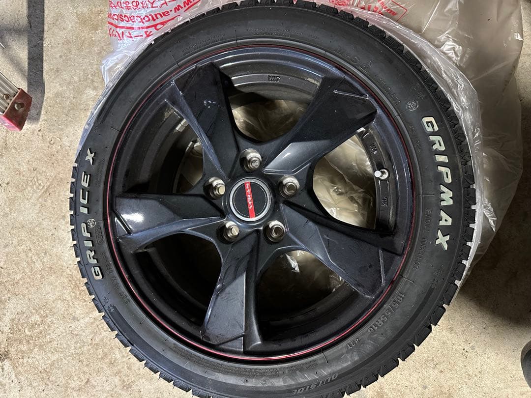 GRIPMAX 冬用タイヤ185/55R16 ホイールセット スタッドレスタイヤ
