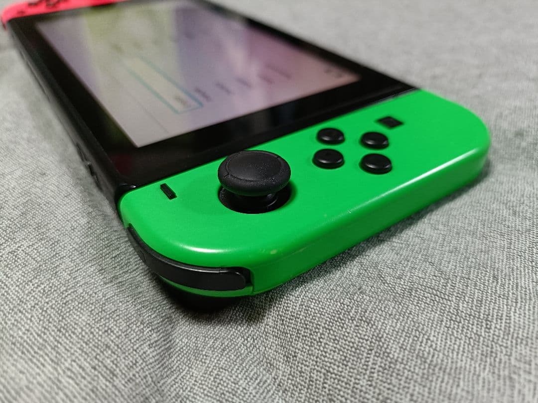 ク*ン様 Nintendo Switch 本体 スプラトゥーンモデル