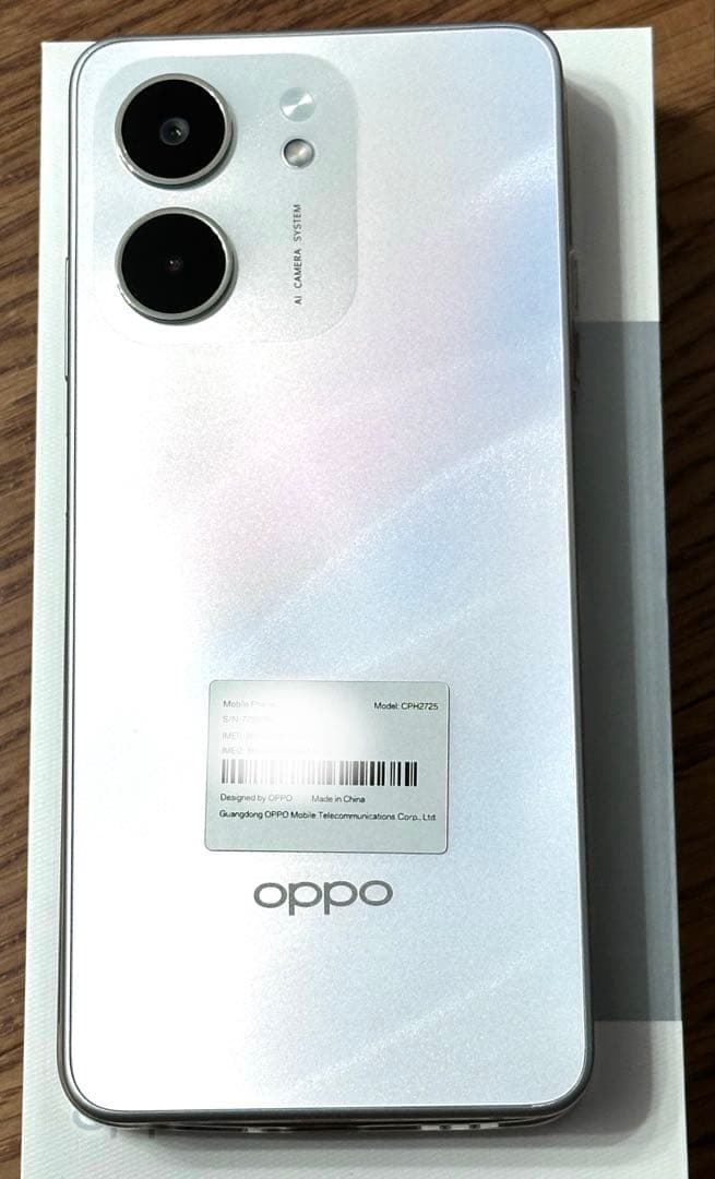 OPPO A5x ホワイト　SIMフリー6.7型　4GB/128GB おまけ付き