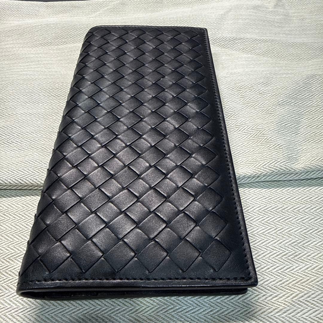 Bottega Veneta イントレチャート黒長財布