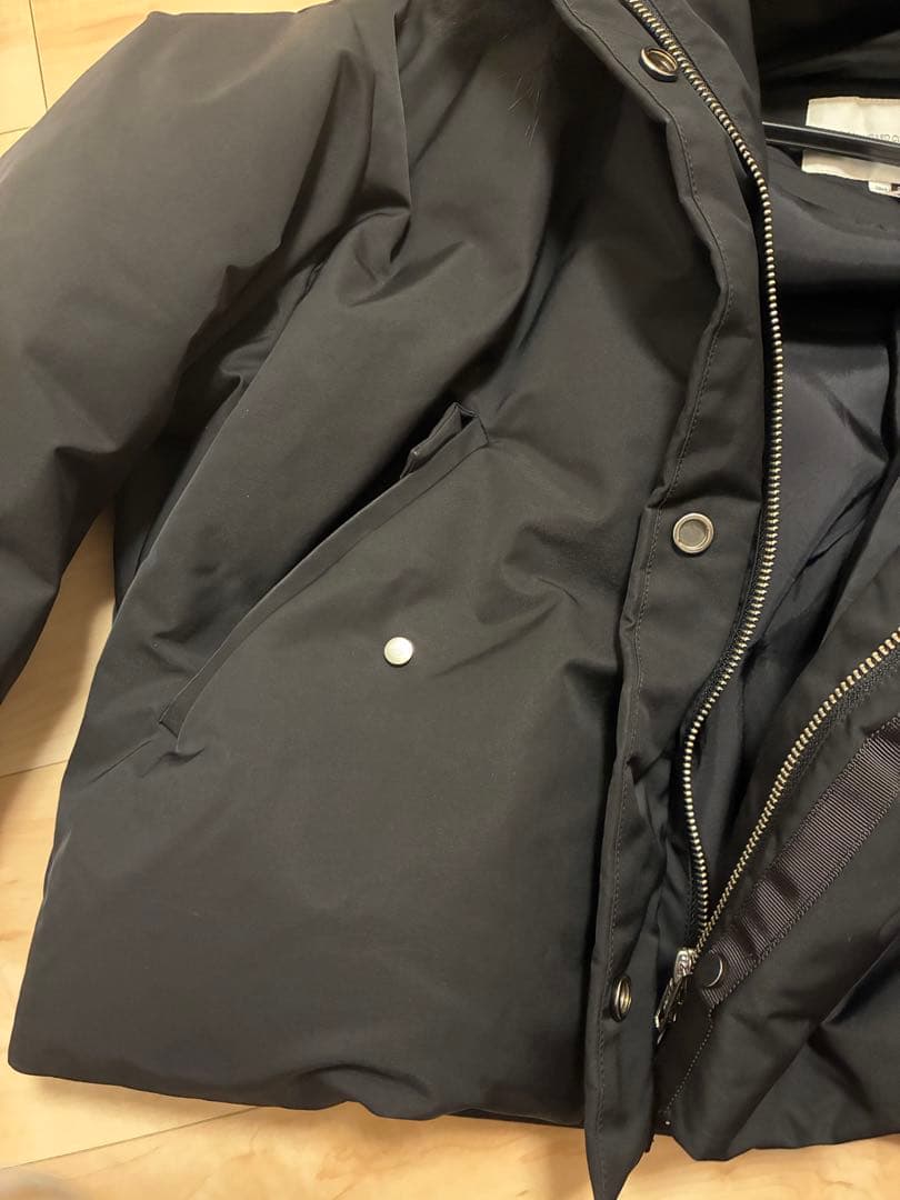 定価59,400円ダブルスタンダードクロージングポリエステルタフタダウンコート