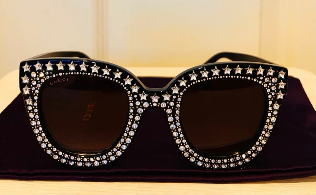 激レア！GUCCI ビジュー付きサングラス