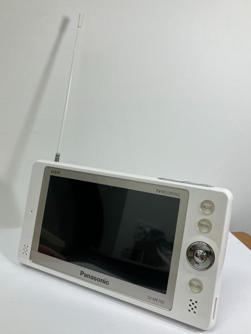 新品未使用　Panasonic ポータブルテレビ SV-ME700 動作未確認