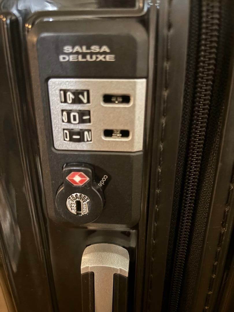 Rimowa SALSA DELUXE ハイブリッド4輪