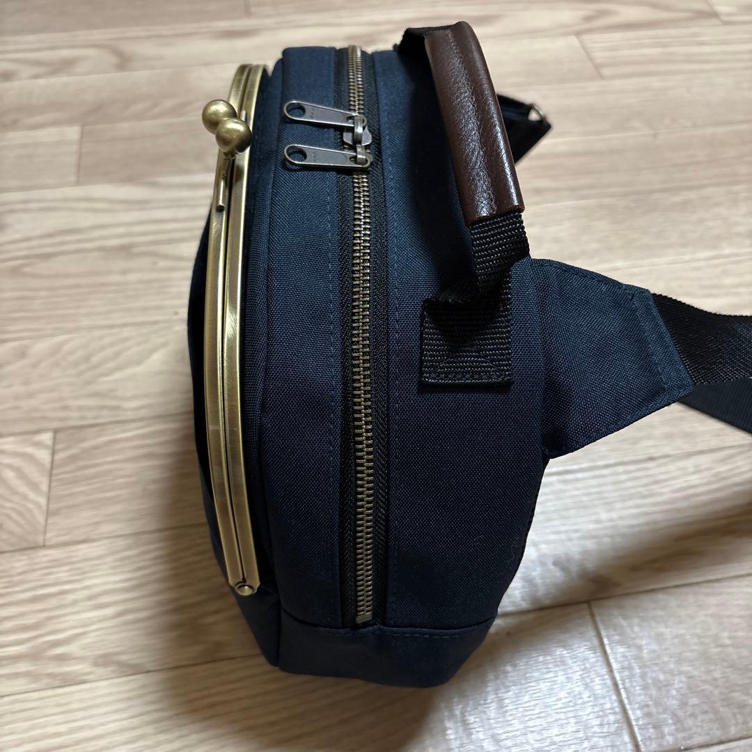 美品　あやの小路　がま口ポシェット型ボディバッグ コーデュラ