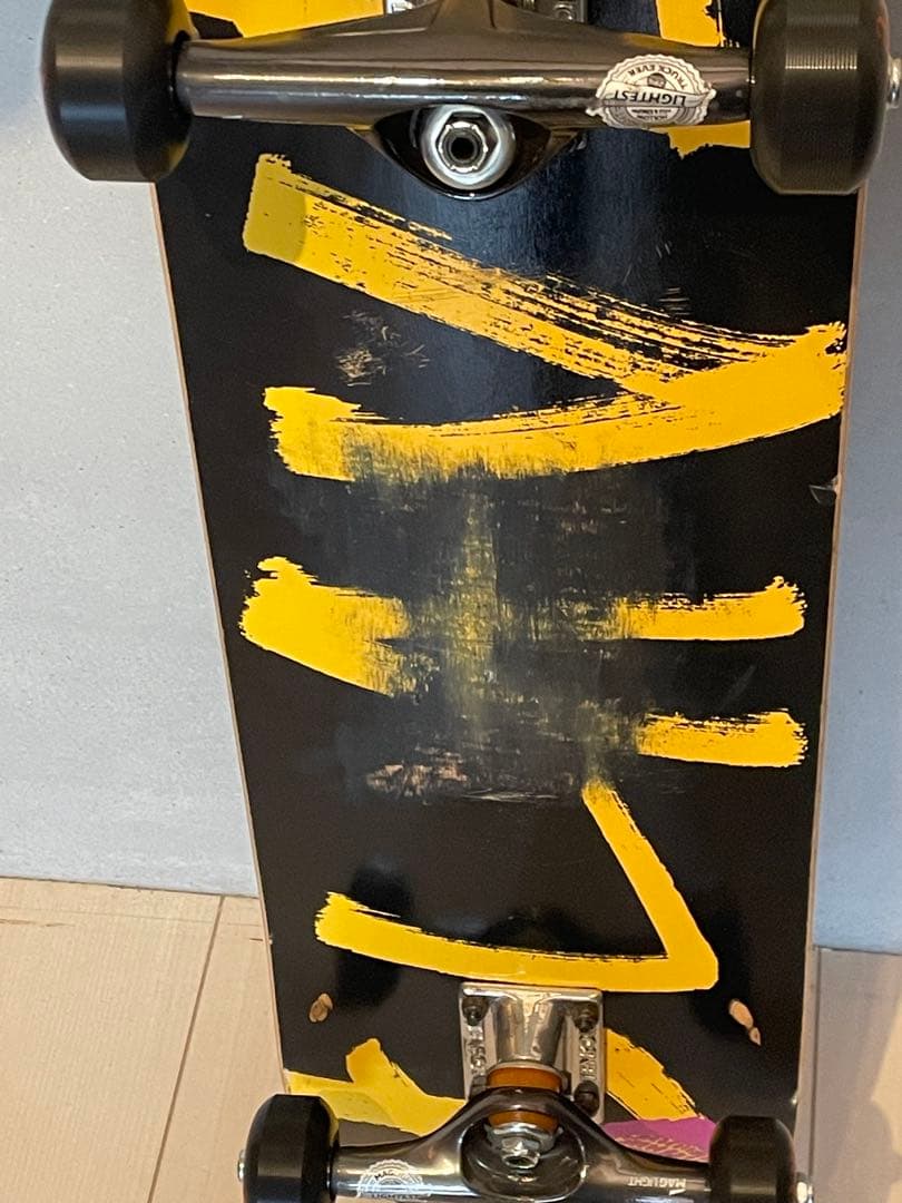 SLAVEスケートボード　コンプリート　約8インチ