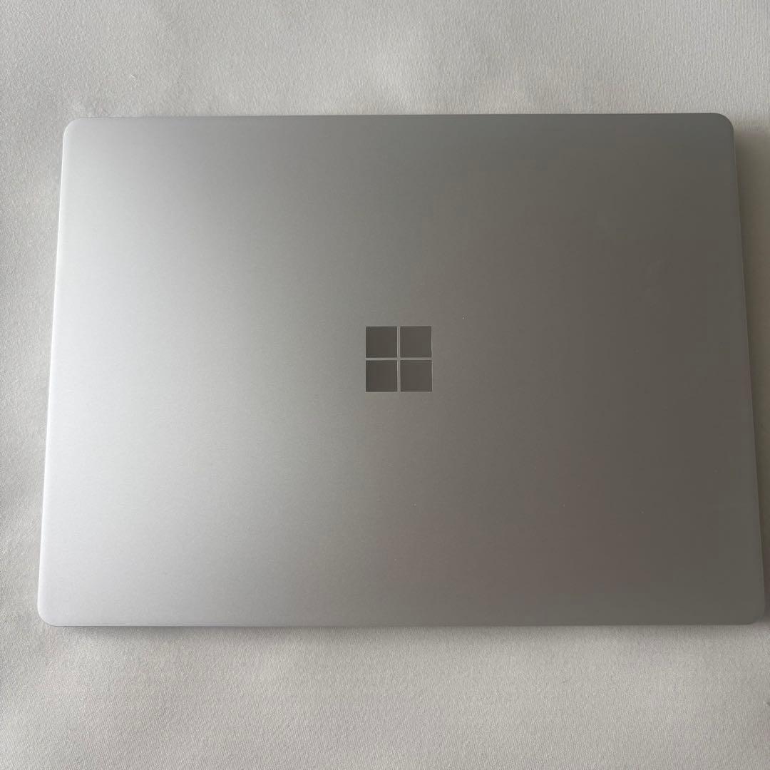 Microsoft Surface Laptop シルバー