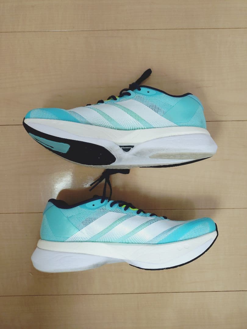 アディダス　アディゼロボストン13