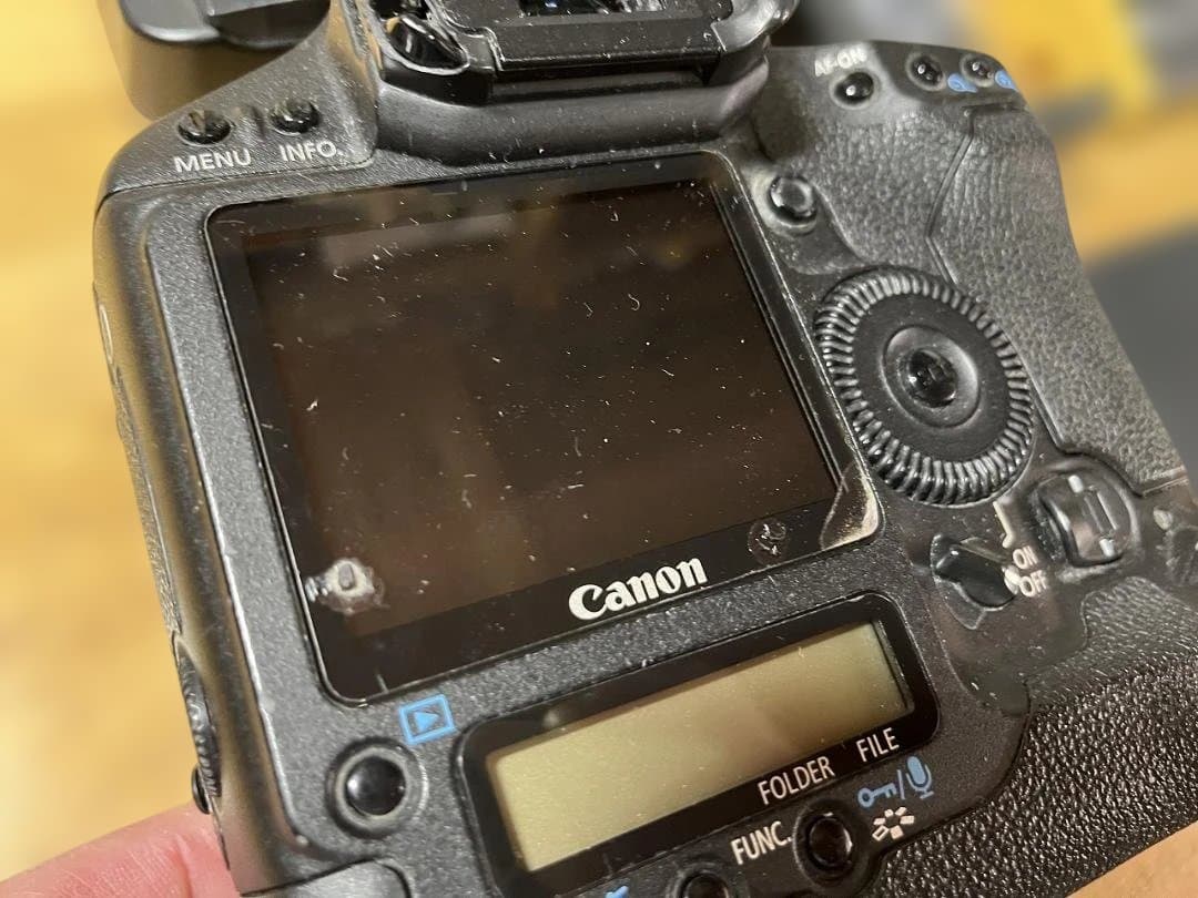 海*様 Canon EOS-1D Mark III 本体と付属品　箱あり　中古品