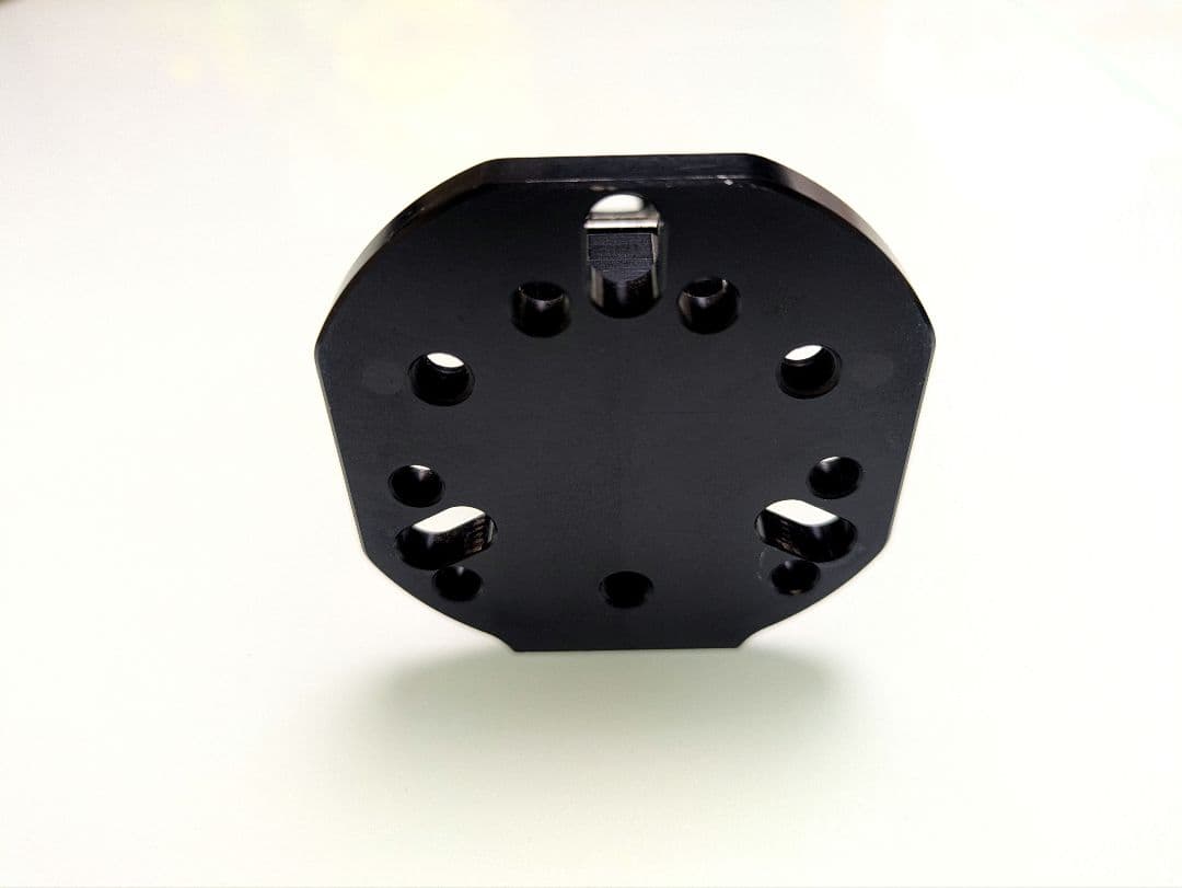 レーシングカート　トリプルK　中古可変式ステアリングボス　KR用