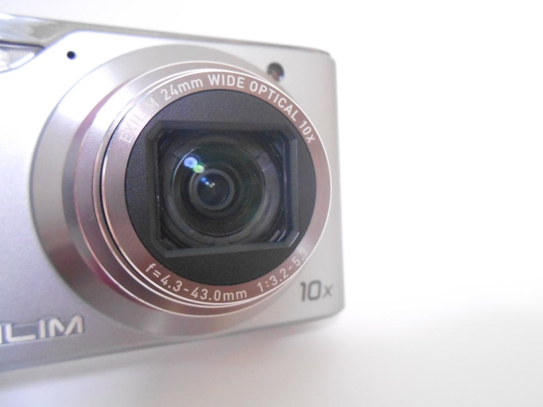 【お値下げ歓迎・美品】 カシオ　CASIO EXILIM EX-H10 シルバー
