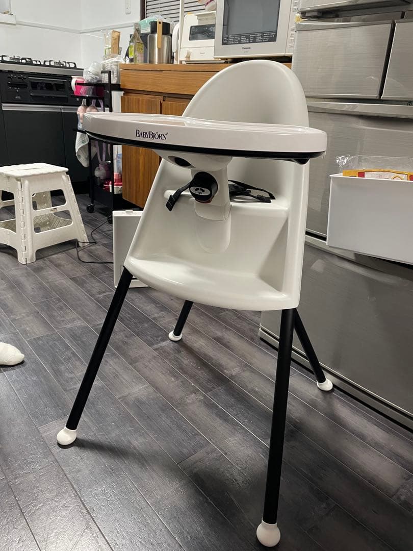 かなた　ベビービョルン　ハイチェア（ハーネス付き）