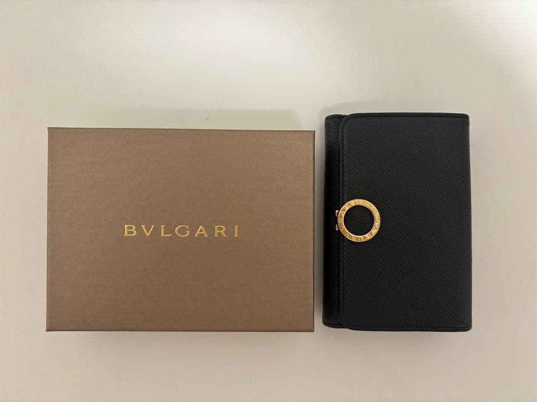 BVLGARI ブラックレザー長財布