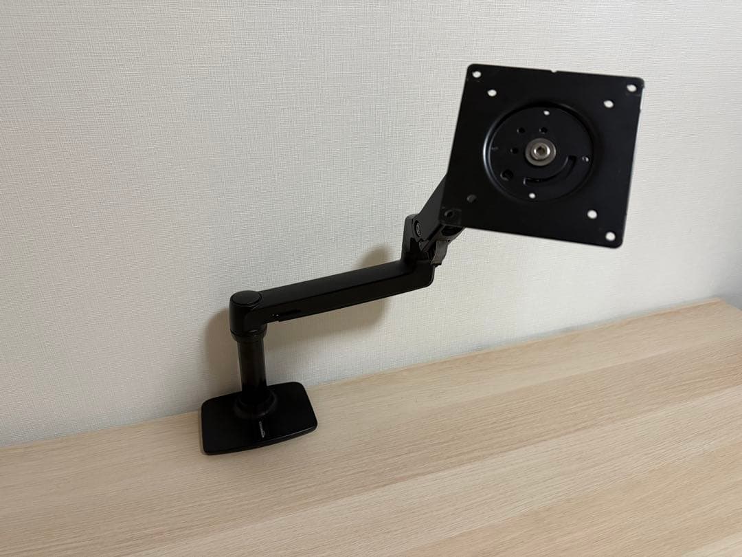 モニターアーム シングル-ディスプレイタイプ 32インチ箱、説明書付き