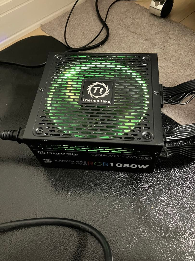 PC 電源ユニット　1050W 80＋platinum RGB