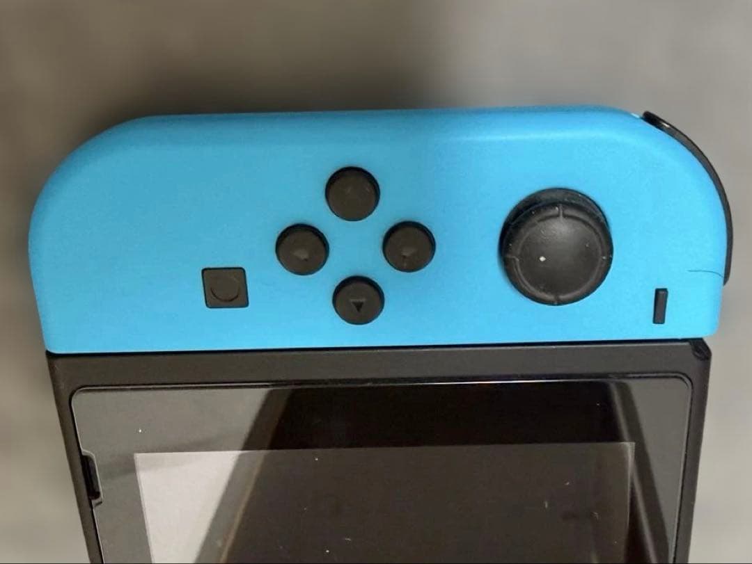 【未使用に近い美品】Nintendo Switch フィルム貼付済+箱