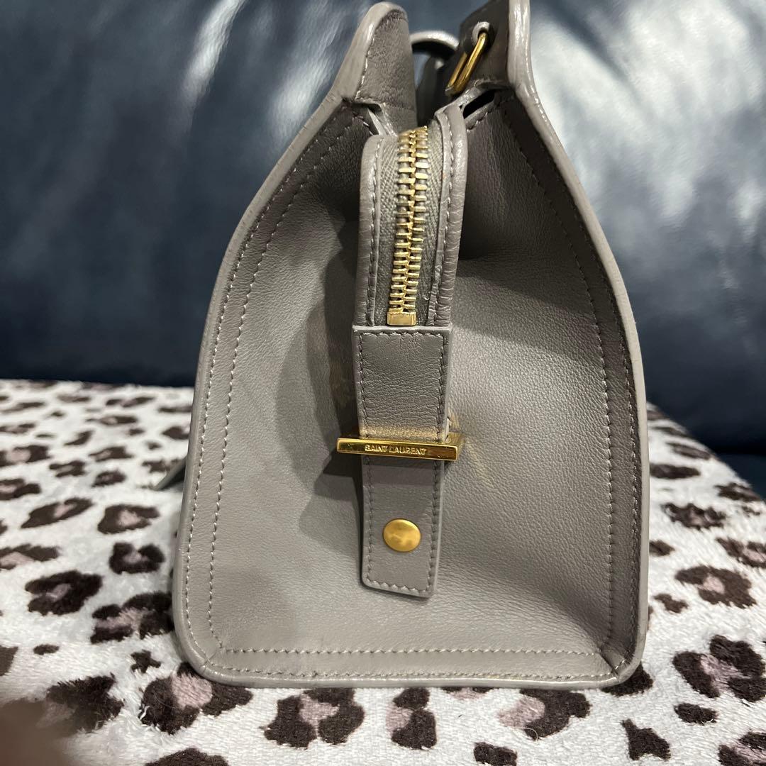 ル*フ様 イヴ・サンローランのハンドバッグ