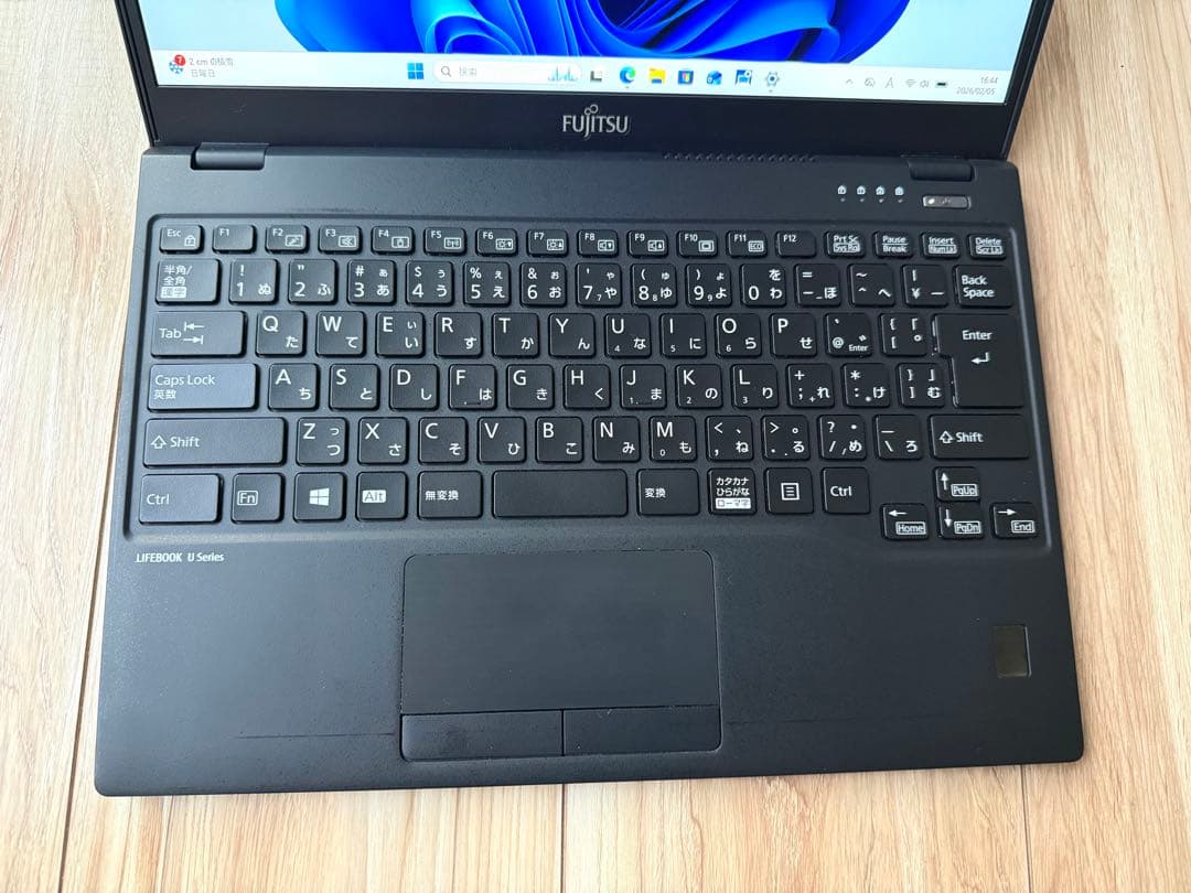 軽量751g LIFEBOOK U9310/E i5メモリ8GB SSD256G