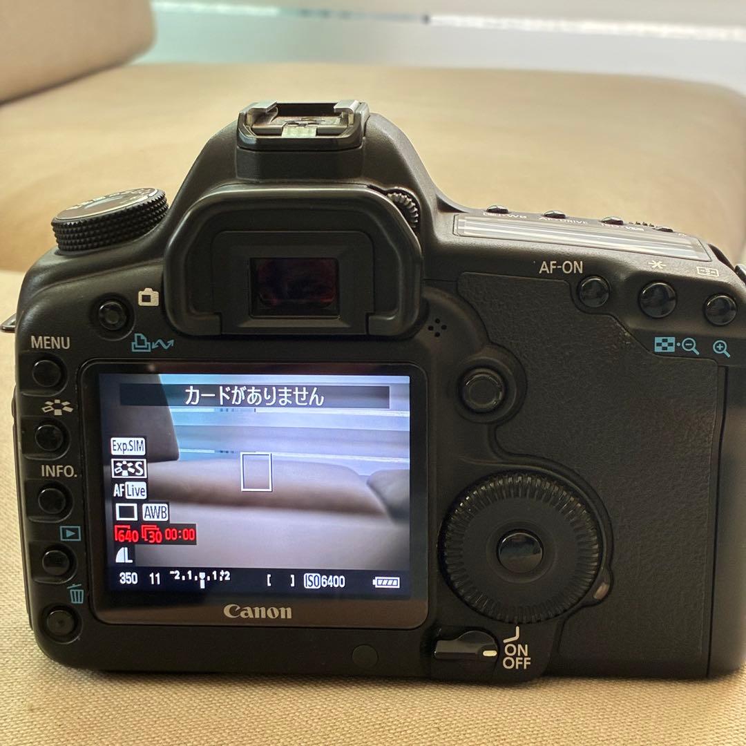 Canon EOS 5D Mark II + 35-70mmレンズ