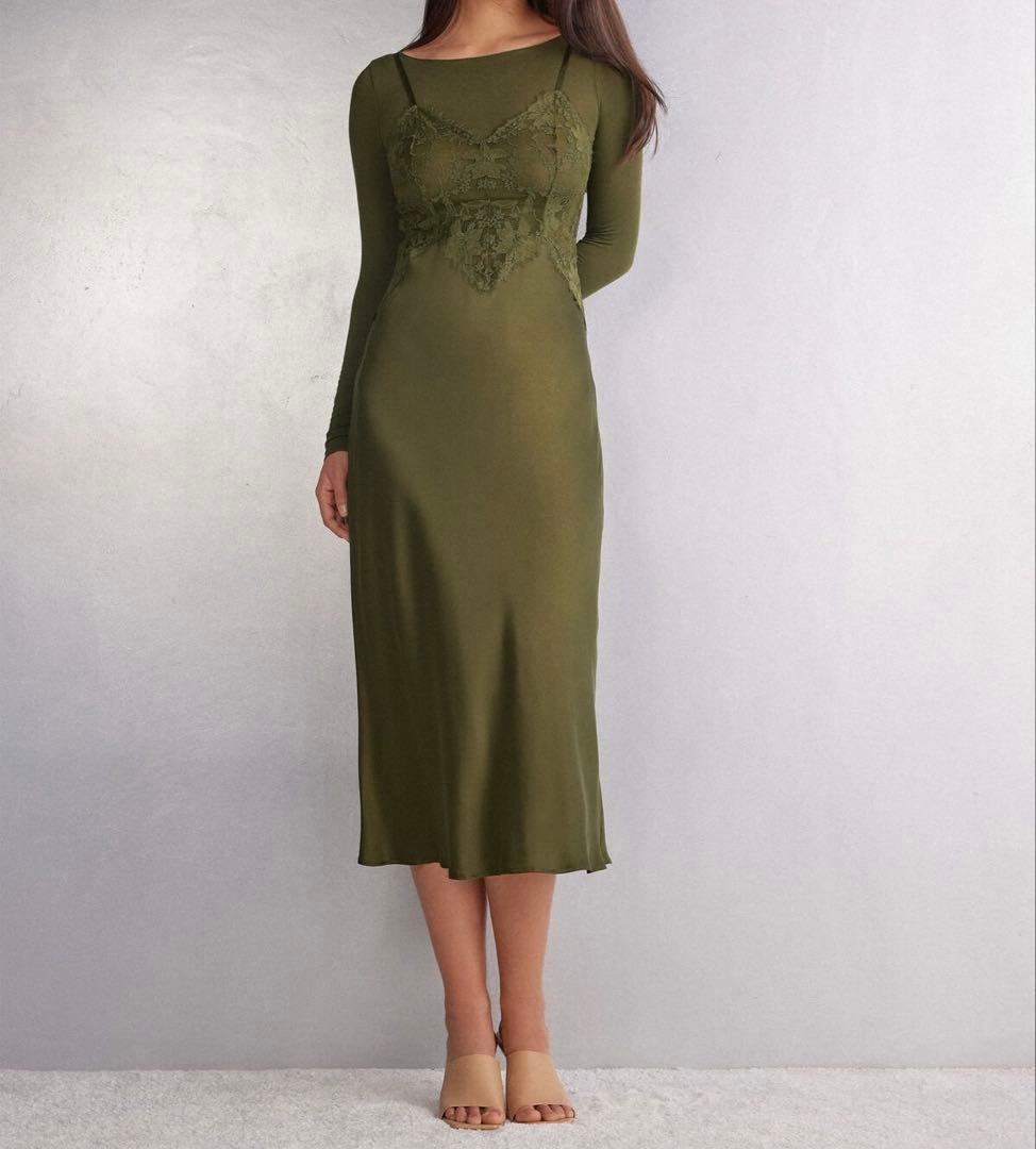 シルクサテン＆レース ロングスリップM Imaginary Journey