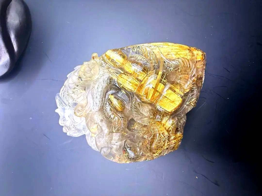 タイチンルチルクォーツ神龍の天然石彫り物