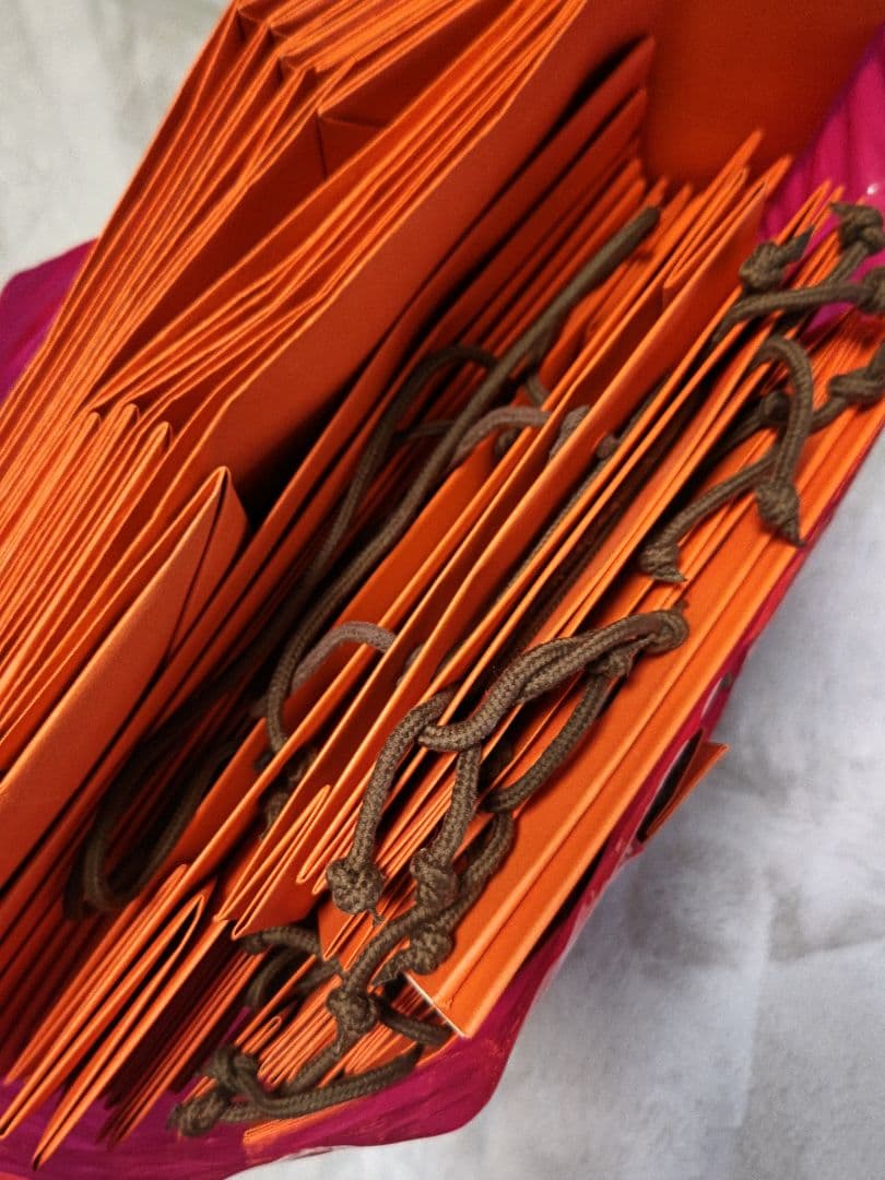 値下げしました エルメス紙袋　　数十枚をまとめ売り　枚数　追加しました