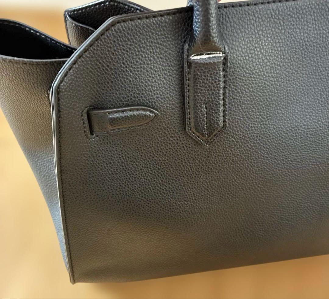 【未使用品】Mila Owenミラオーウェン ベルト付きラージハンドバッグ　黒