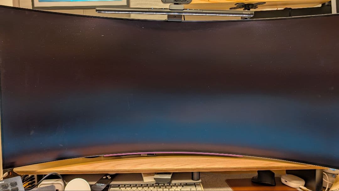 LG UltraGear 45GR95QE-B　有機el 240hz