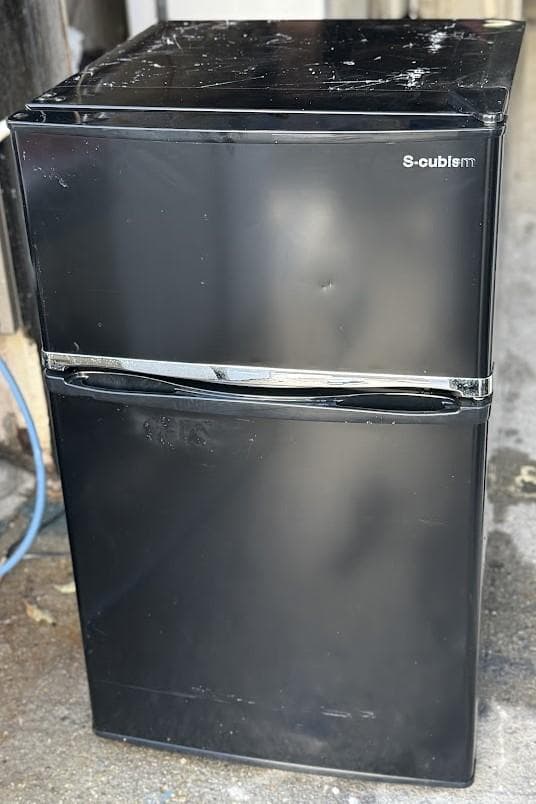 エスキュービズム 2ドア冷蔵庫 2016年 キッチン 家電 黒色 大阪市