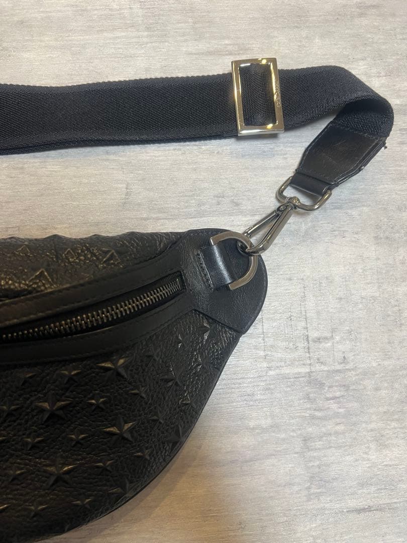 ジミーチュウ　ボディバック