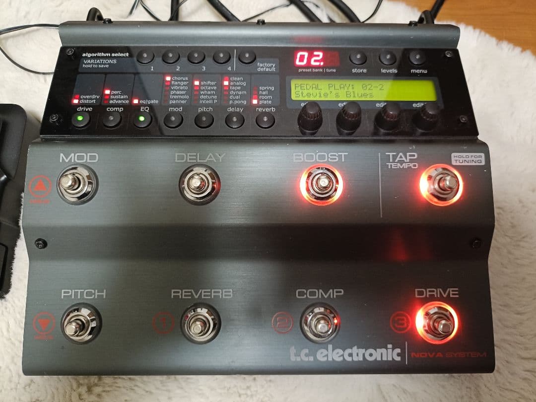 美品t.c.eIectronic NovaSystem+ZOOM G1FOUR