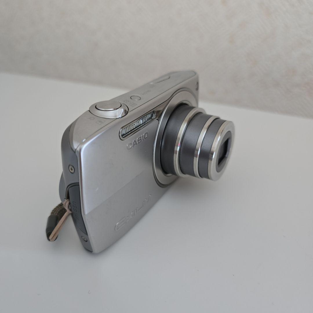 CASIO EXILIM コンパクトデジタルカメラ EX-Z2000